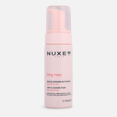 Very Rose Light Cleansing Foam