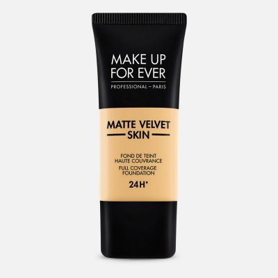 Matte Velvet Skin Liquid Foundation