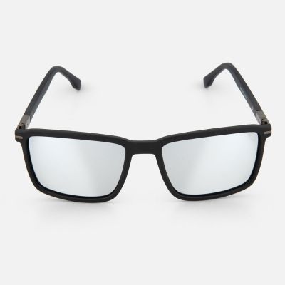 نظارة شمسية مستطيلة مستقطبة بعدسات رمادية وإطار أسود