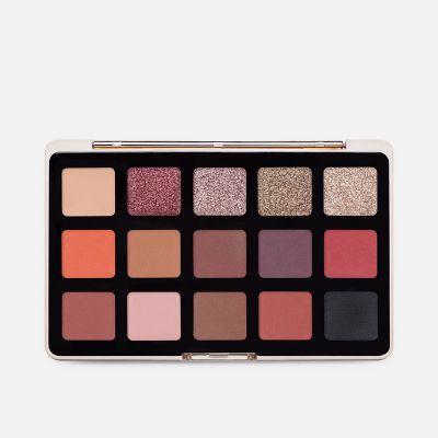Magique 15 Color Eyeshadow Palette