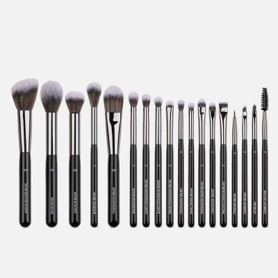 Fine Finish Brush Set with Sponge - 18 Brushes