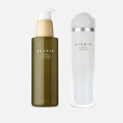 مجموعة تونر مرطب ومبيض و غسول رغوي لتنظيف البشرة من الغبار - قطعتين